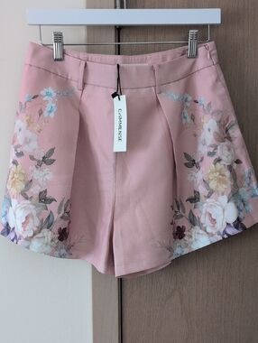 NWT Commense Floral High-Waist Shorts - Size M
